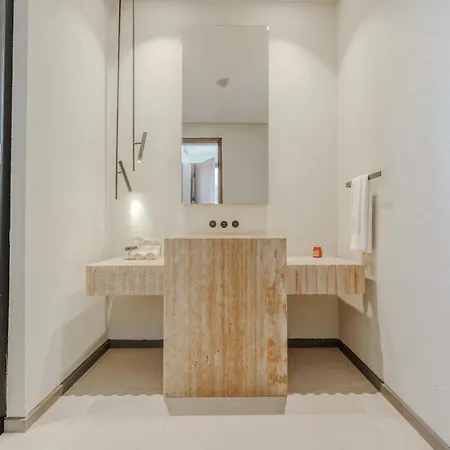 Silence Villa *
